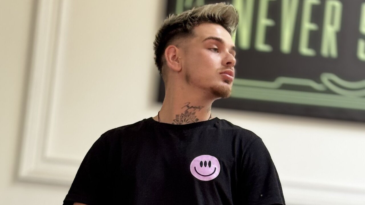 Live Porn Camera of AsherLong